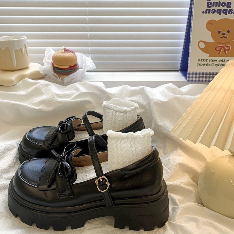 Luxury Women's Patent Leather  - огляд і ціна Luxury Lifestyle