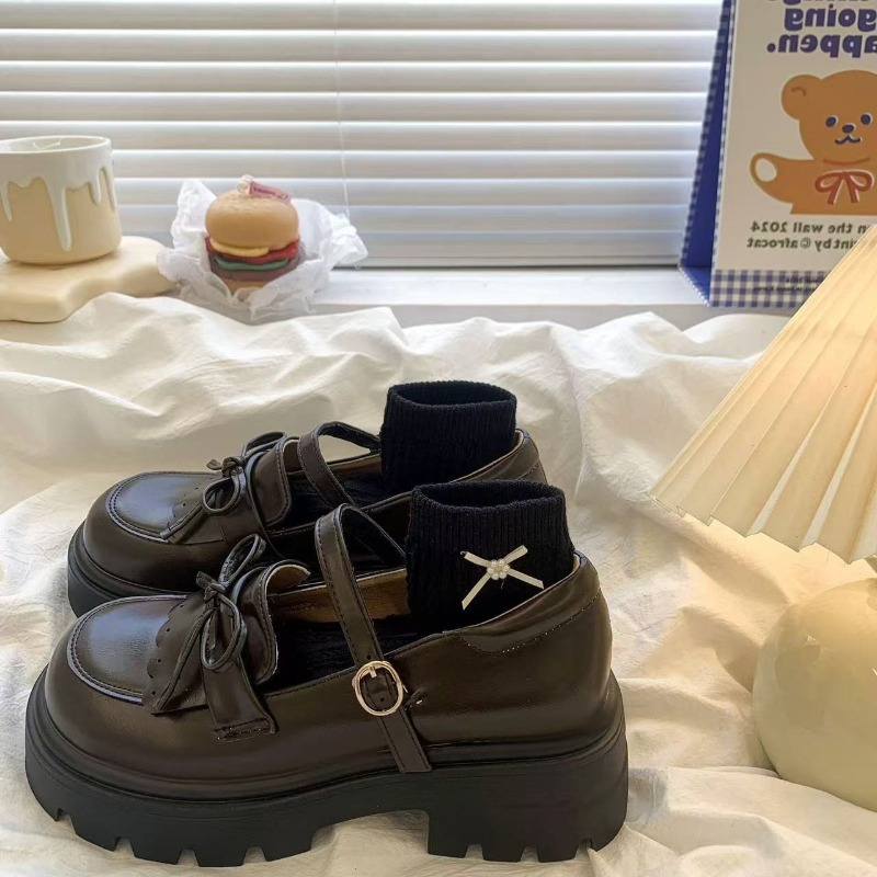 Luxury Women's Patent Leather  - огляд і ціна Luxury Lifestyle